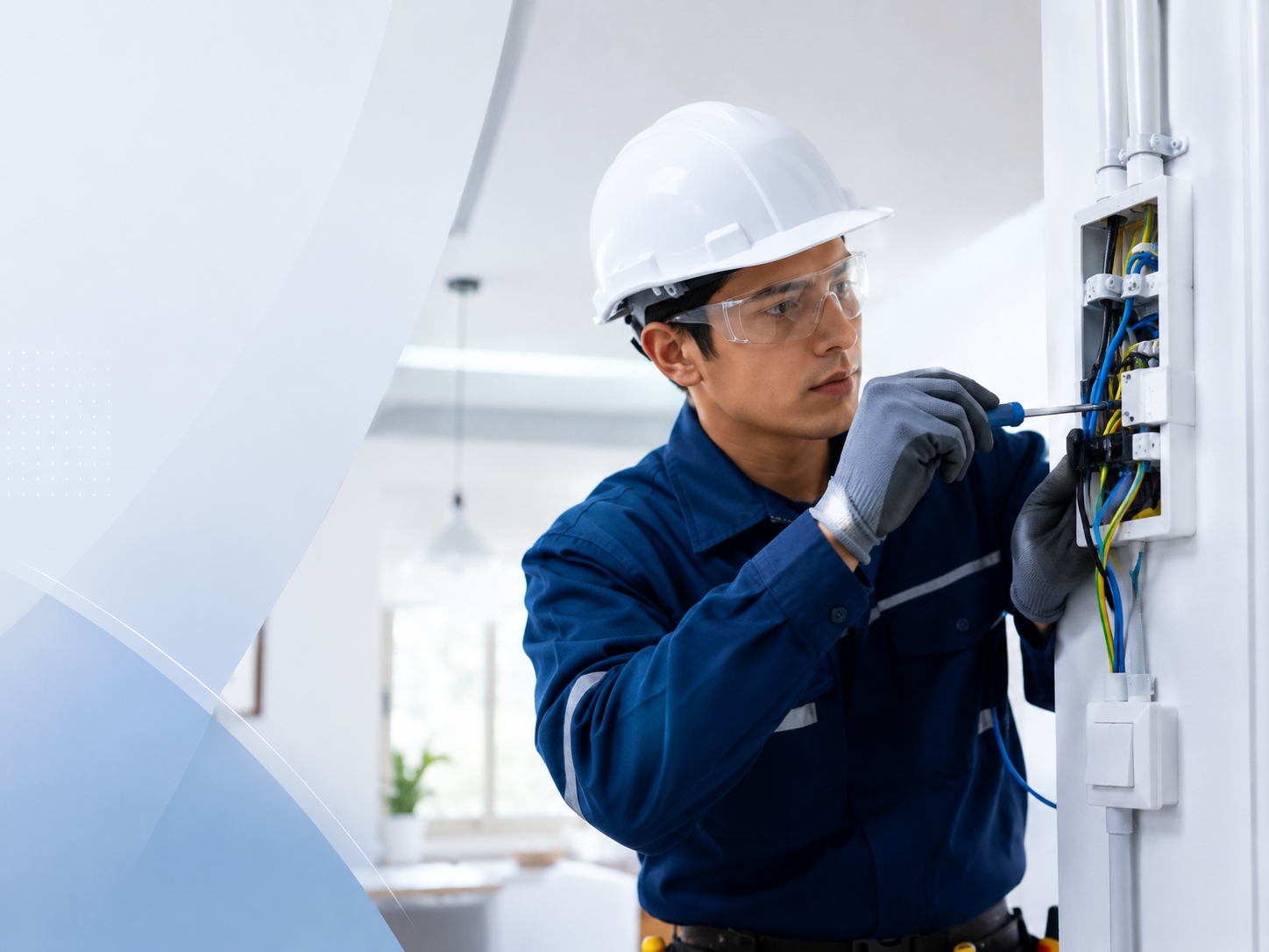 Carátula de AUXILIAR EN INSTALACIONES ELÉCTRICAS DOMICILIARIAS